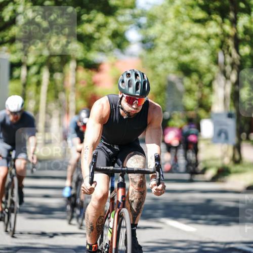 09.08.2026 - GEWOBA Citytriathlon Bremen Michael Burmester http://msf.ph/oto/9950144 09.08.2026 13:03:46 Radfahren 575, 591, 646, 698, 721, 769, 793, 828, 835, 891, 974, 1122, 1157 meine-sportfotos.de