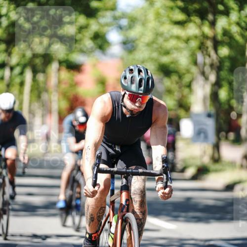 09.08.2026 - GEWOBA Citytriathlon Bremen Michael Burmester http://msf.ph/oto/9950145 09.08.2026 13:03:46 Radfahren 575, 591, 646, 698, 721, 769, 793, 828, 835, 891, 974, 1122, 1157 meine-sportfotos.de