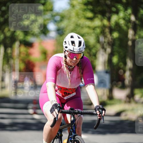 09.08.2026 - GEWOBA Citytriathlon Bremen Michael Burmester http://msf.ph/oto/9950149 09.08.2026 13:03:50 Radfahren 575, 646, 698, 721, 769, 793, 828, 835, 842, 891, 974, 1122, 1157 meine-sportfotos.de