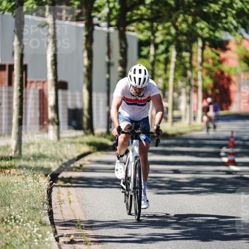 09.08.2026 - GEWOBA Citytriathlon Bremen Michael Burmester http://msf.ph/oto/9950154 09.08.2026 13:03:55 Radfahren 646, 698, 769, 828, 842, 891, 974, 996, 1108, 1122, 1157 meine-sportfotos.de