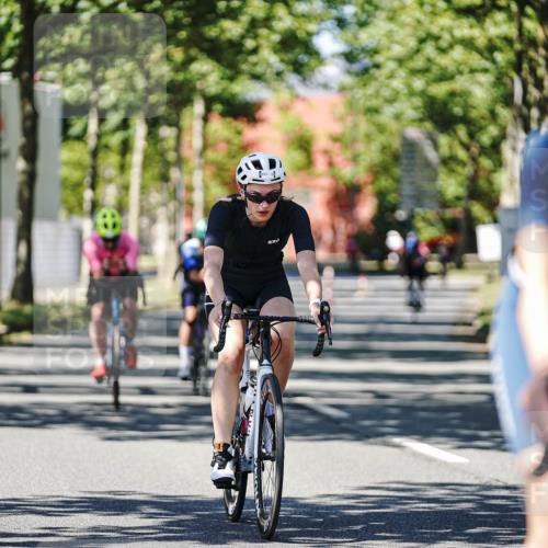 09.08.2026 - GEWOBA Citytriathlon Bremen Michael Burmester http://msf.ph/oto/9950184 09.08.2026 13:04:25 Radfahren 112, 569, 630, 881, 883, 936, 941, 955, 962, 997, 1002 meine-sportfotos.de