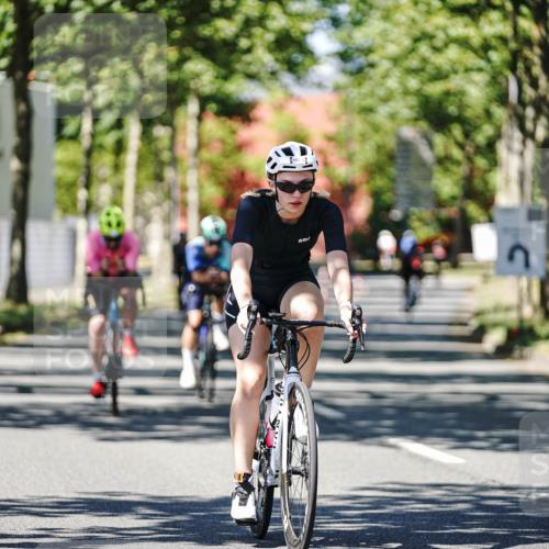 09.08.2026 - GEWOBA Citytriathlon Bremen Michael Burmester http://msf.ph/oto/9950185 09.08.2026 13:04:25 Radfahren 112, 569, 630, 881, 883, 936, 941, 955, 962, 997, 1002 meine-sportfotos.de