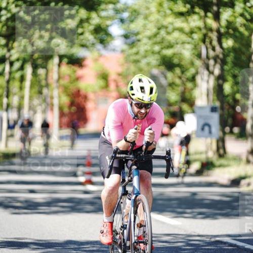 09.08.2026 - GEWOBA Citytriathlon Bremen Michael Burmester http://msf.ph/oto/9950189 09.08.2026 13:04:27 Radfahren 112, 569, 630, 692, 697, 881, 883, 936, 941, 955, 962, 997, 1002 meine-sportfotos.de