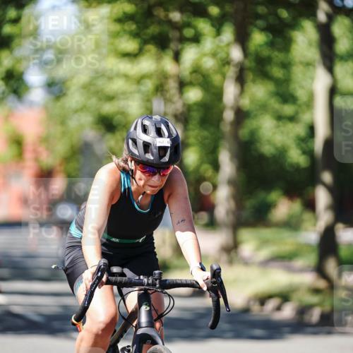 09.08.2026 - GEWOBA Citytriathlon Bremen Michael Burmester http://msf.ph/oto/9950200 09.08.2026 13:04:36 Radfahren 112, 569, 692, 697, 881, 962, 997, 1002, 1152, 1160 meine-sportfotos.de