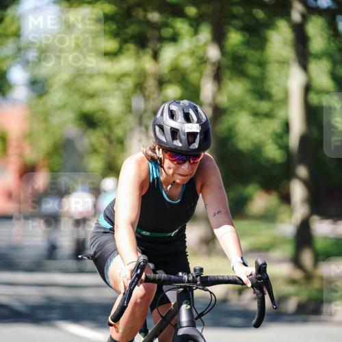 09.08.2026 - GEWOBA Citytriathlon Bremen Michael Burmester http://msf.ph/oto/9950201 09.08.2026 13:04:37 Radfahren 112, 569, 692, 697, 881, 962, 1002, 1152, 1160 meine-sportfotos.de