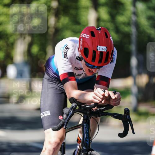 09.08.2026 - GEWOBA Citytriathlon Bremen Michael Burmester http://msf.ph/oto/9950204 09.08.2026 13:04:40 Radfahren 112, 569, 692, 697, 856, 962, 1002, 1152, 1160 meine-sportfotos.de