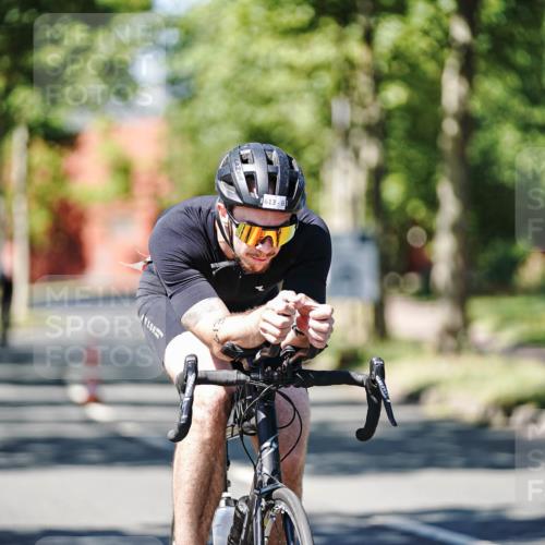 09.08.2026 - GEWOBA Citytriathlon Bremen Michael Burmester http://msf.ph/oto/9950237 09.08.2026 13:05:29 Radfahren 583, 613, 642, 830 meine-sportfotos.de