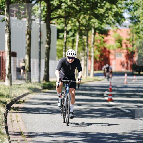 09.08.2026 - GEWOBA Citytriathlon Bremen Michael Burmester http://msf.ph/oto/9950239 09.08.2026 13:05:34 Radfahren 613, 642 meine-sportfotos.de