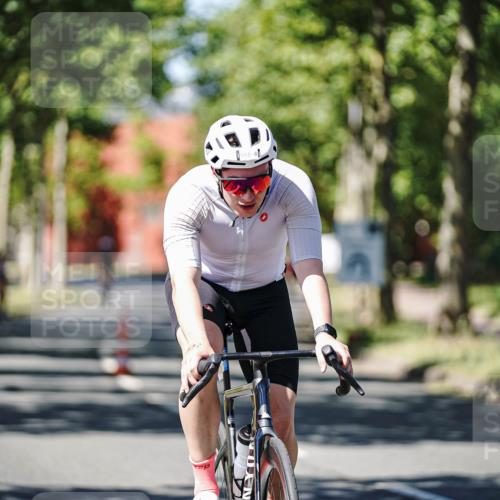 09.08.2026 - GEWOBA Citytriathlon Bremen Michael Burmester http://msf.ph/oto/9950247 09.08.2026 13:05:46 Radfahren 561, 593, 642, 958, 1116, 1145 meine-sportfotos.de