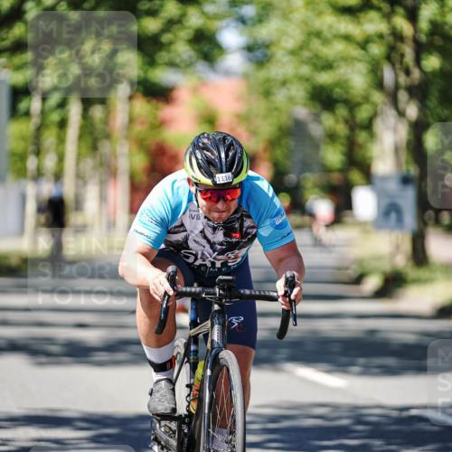 09.08.2026 - GEWOBA Citytriathlon Bremen Michael Burmester http://msf.ph/oto/9950251 09.08.2026 13:05:50 Radfahren 561, 593, 618, 913, 958, 1116, 1145 meine-sportfotos.de