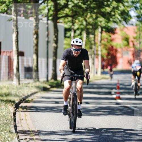 09.08.2026 - GEWOBA Citytriathlon Bremen Michael Burmester http://msf.ph/oto/9950255 09.08.2026 13:05:55 Radfahren 561, 593, 618, 913, 958, 969, 1116, 1145 meine-sportfotos.de