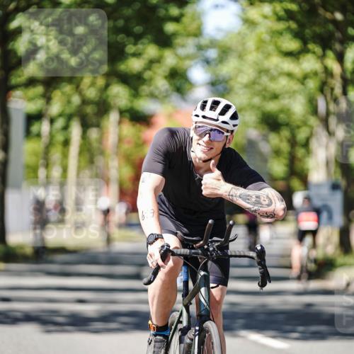 09.08.2026 - GEWOBA Citytriathlon Bremen Michael Burmester http://msf.ph/oto/9950275 09.08.2026 13:06:12 Radfahren 540, 547, 619, 765, 969 meine-sportfotos.de