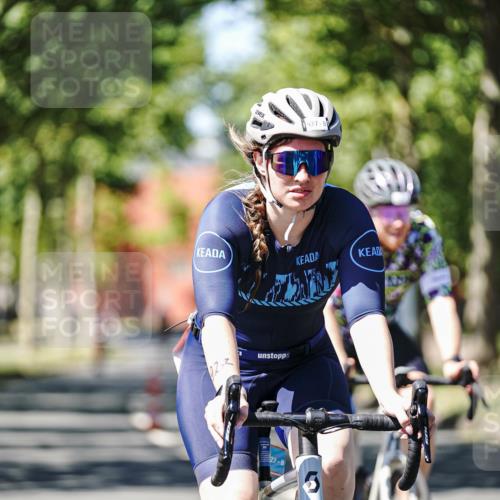 09.08.2026 - GEWOBA Citytriathlon Bremen Michael Burmester http://msf.ph/oto/9950285 09.08.2026 13:06:26 Radfahren 645, 647, 677, 683, 685, 765, 927 meine-sportfotos.de