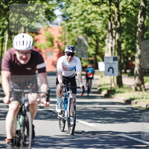 09.08.2026 - GEWOBA Citytriathlon Bremen Michael Burmester http://msf.ph/oto/9950298 09.08.2026 13:06:42 Radfahren 544, 554, 624, 644, 811, 824, 874, 882, 987 meine-sportfotos.de