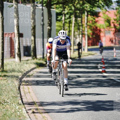 09.08.2026 - GEWOBA Citytriathlon Bremen Michael Burmester http://msf.ph/oto/9950303 09.08.2026 13:06:49 Radfahren 544, 554, 563, 644, 719, 811, 824, 874, 882, 924, 983 meine-sportfotos.de