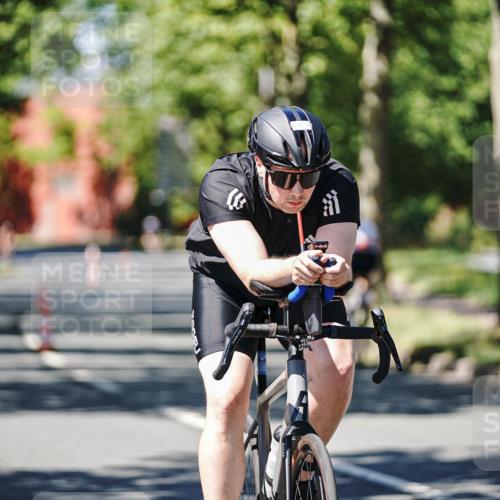09.08.2026 - GEWOBA Citytriathlon Bremen Michael Burmester http://msf.ph/oto/9950311 09.08.2026 13:06:56 Radfahren 563, 719, 784, 874, 924, 983, 1008 meine-sportfotos.de