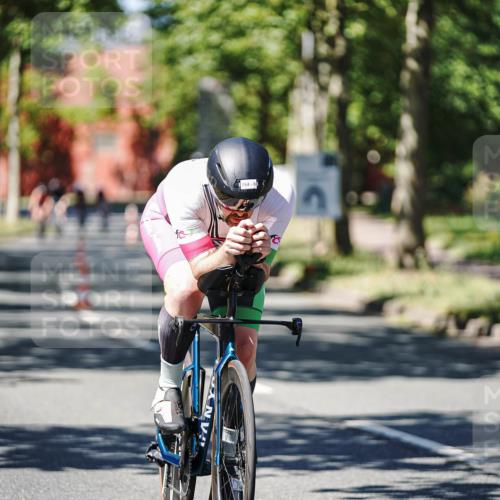 09.08.2026 - GEWOBA Citytriathlon Bremen Michael Burmester http://msf.ph/oto/9950315 09.08.2026 13:07:01 Radfahren 563, 592, 719, 784, 924, 983, 1008 meine-sportfotos.de