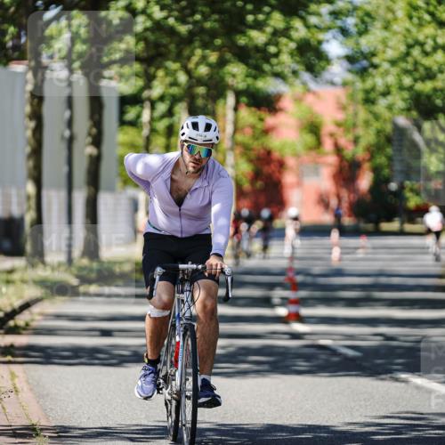 09.08.2026 - GEWOBA Citytriathlon Bremen Michael Burmester http://msf.ph/oto/9950316 09.08.2026 13:07:02 Radfahren 563, 592, 680, 719, 784, 924, 983, 1008 meine-sportfotos.de