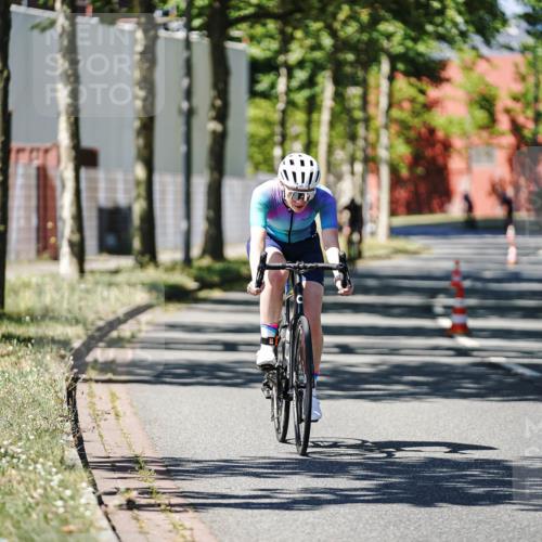 09.08.2026 - GEWOBA Citytriathlon Bremen Michael Burmester http://msf.ph/oto/9950326 09.08.2026 13:07:24 Radfahren 959, 1149, 1158 meine-sportfotos.de