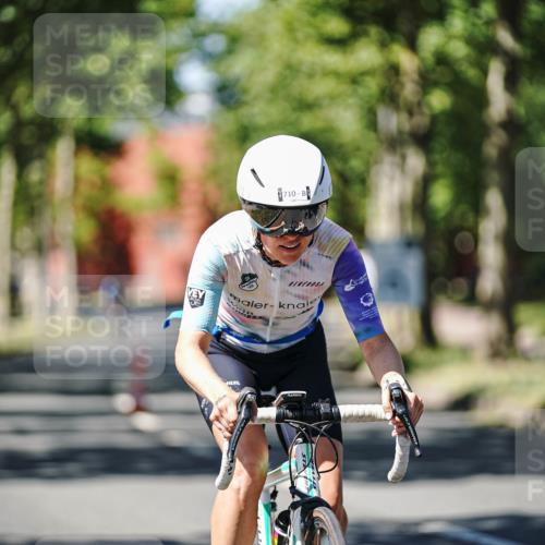09.08.2026 - GEWOBA Citytriathlon Bremen Michael Burmester http://msf.ph/oto/9950355 09.08.2026 13:08:14 Radfahren 688, 710, 730, 899, 979, 1150 meine-sportfotos.de