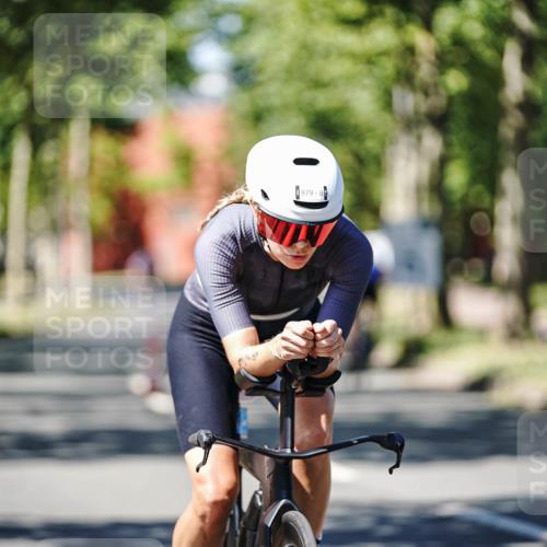 09.08.2026 - GEWOBA Citytriathlon Bremen Michael Burmester http://msf.ph/oto/9950359 09.08.2026 13:08:18 Radfahren 710, 730, 899, 979 meine-sportfotos.de