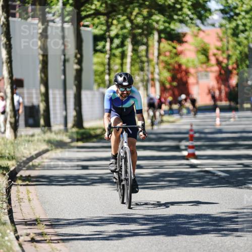 09.08.2026 - GEWOBA Citytriathlon Bremen Michael Burmester http://msf.ph/oto/9950361 09.08.2026 13:08:21 Radfahren 710, 730, 879, 899, 979 meine-sportfotos.de
