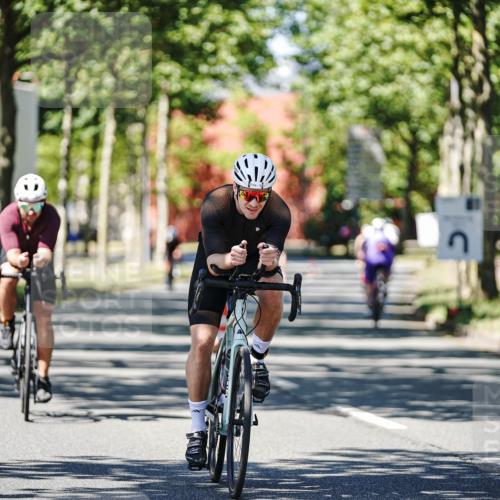 09.08.2026 - GEWOBA Citytriathlon Bremen Michael Burmester http://msf.ph/oto/9950384 09.08.2026 13:08:51 Radfahren 594, 605, 641, 686, 756, 852 meine-sportfotos.de