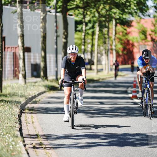 09.08.2026 - GEWOBA Citytriathlon Bremen Michael Burmester http://msf.ph/oto/9950388 09.08.2026 13:08:59 Radfahren 589, 594, 641, 899, 1133 meine-sportfotos.de