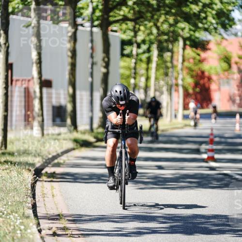 09.08.2026 - GEWOBA Citytriathlon Bremen Michael Burmester http://msf.ph/oto/9950396 09.08.2026 13:09:10 Radfahren 589, 724, 795, 899, 1133, 1143 meine-sportfotos.de