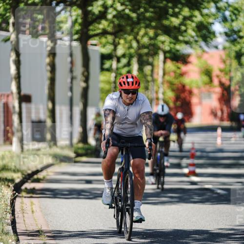 09.08.2026 - GEWOBA Citytriathlon Bremen Michael Burmester http://msf.ph/oto/9950405 09.08.2026 13:09:19 Radfahren 724, 795, 826, 1103, 1114, 1143 meine-sportfotos.de