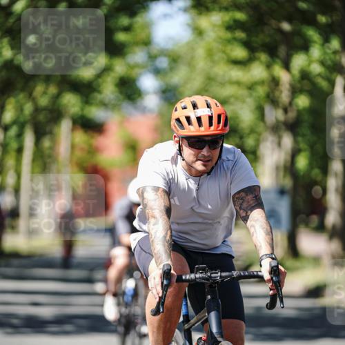 09.08.2026 - GEWOBA Citytriathlon Bremen Michael Burmester http://msf.ph/oto/9950408 09.08.2026 13:09:20 Radfahren 724, 795, 826, 1103, 1114, 1143 meine-sportfotos.de
