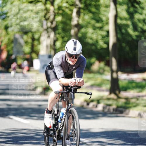 09.08.2026 - GEWOBA Citytriathlon Bremen Michael Burmester http://msf.ph/oto/9950409 09.08.2026 13:09:20 Radfahren 724, 795, 826, 1103, 1114, 1143 meine-sportfotos.de