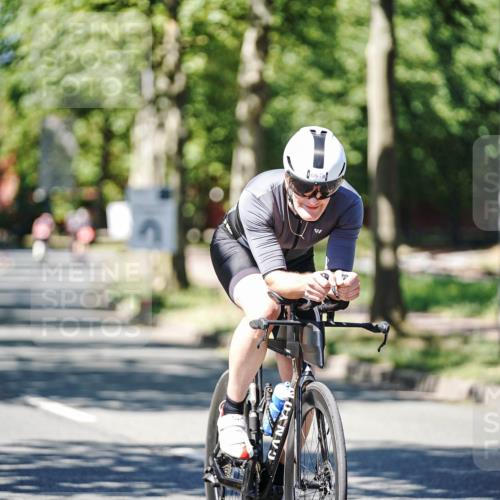 09.08.2026 - GEWOBA Citytriathlon Bremen Michael Burmester http://msf.ph/oto/9950410 09.08.2026 13:09:20 Radfahren 724, 795, 826, 1103, 1114, 1143 meine-sportfotos.de