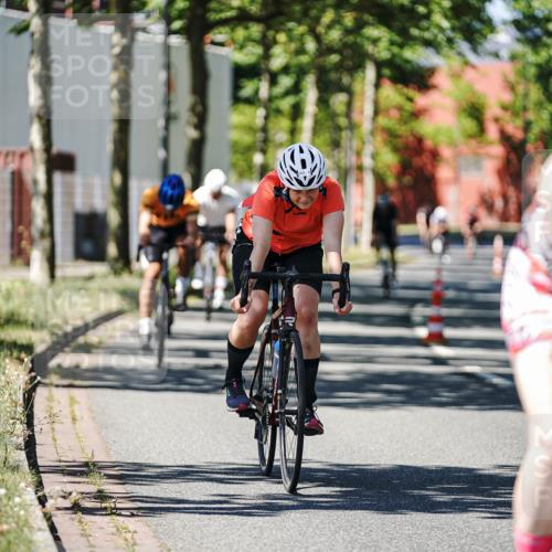 09.08.2026 - GEWOBA Citytriathlon Bremen Michael Burmester http://msf.ph/oto/9950417 09.08.2026 13:09:35 Radfahren 585, 826, 877, 905, 946, 999, 1114, 1129, 1141 meine-sportfotos.de
