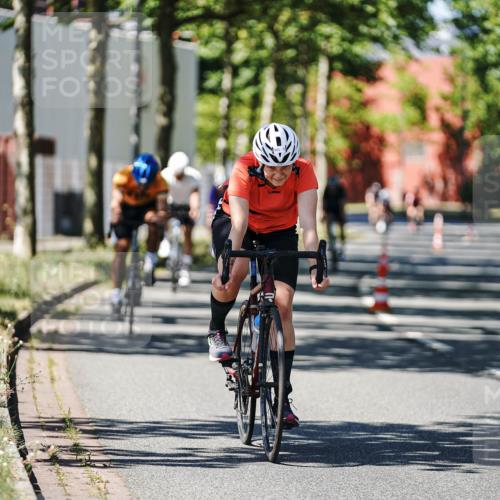 09.08.2026 - GEWOBA Citytriathlon Bremen Michael Burmester http://msf.ph/oto/9950418 09.08.2026 13:09:35 Radfahren 585, 826, 877, 905, 946, 999, 1114, 1129, 1141 meine-sportfotos.de