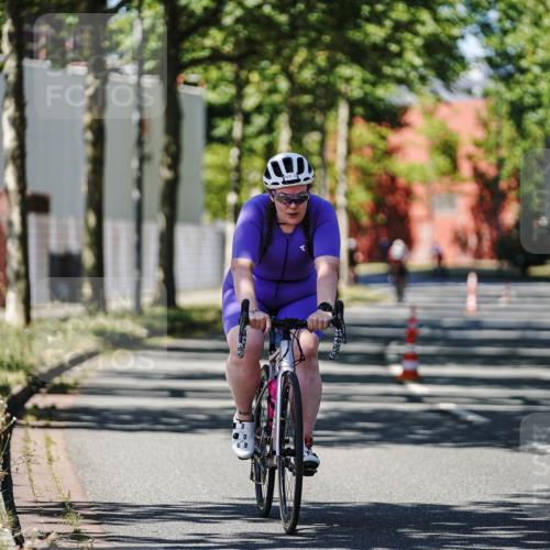 09.08.2026 - GEWOBA Citytriathlon Bremen Michael Burmester http://msf.ph/oto/9950426 09.08.2026 13:09:39 Radfahren 585, 877, 905, 914, 946, 947, 963, 999, 1009, 1129, 1141 meine-sportfotos.de