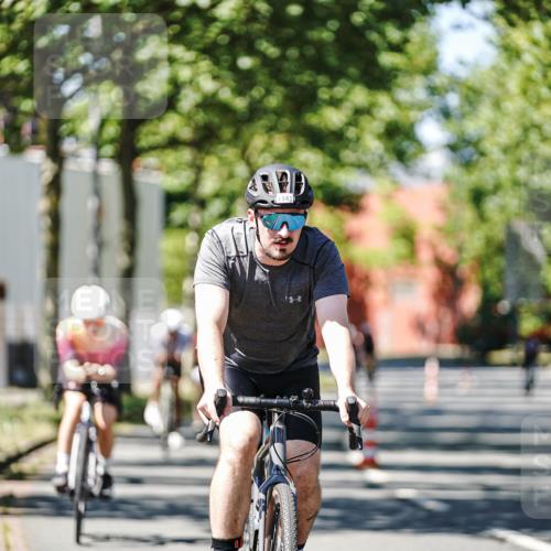09.08.2026 - GEWOBA Citytriathlon Bremen Michael Burmester http://msf.ph/oto/9950437 09.08.2026 13:09:48 Radfahren 739, 822, 877, 880, 914, 947, 963, 1009, 1013, 1129, 1141 meine-sportfotos.de