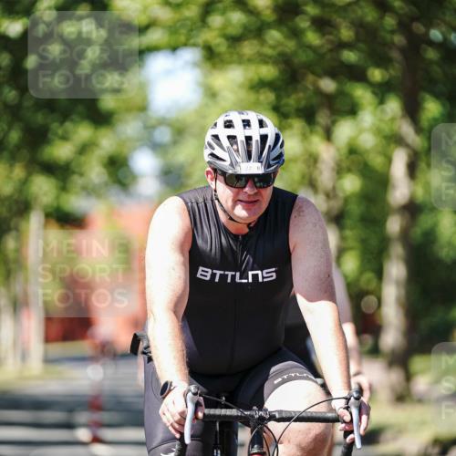 09.08.2026 - GEWOBA Citytriathlon Bremen Michael Burmester http://msf.ph/oto/9950445 09.08.2026 13:09:54 Radfahren 739, 799, 822, 880, 914, 947, 963, 1009, 1013, 1129, 1141 meine-sportfotos.de