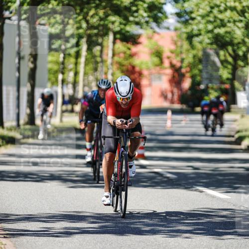 09.08.2026 - GEWOBA Citytriathlon Bremen Michael Burmester http://msf.ph/oto/9950451 09.08.2026 13:10:03 Radfahren 545, 739, 778, 799, 807, 822, 880, 1130 meine-sportfotos.de