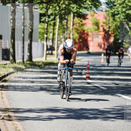 09.08.2026 - GEWOBA Citytriathlon Bremen Michael Burmester http://msf.ph/oto/9950464 09.08.2026 13:10:22 Radfahren 748, 807 meine-sportfotos.de