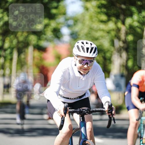 09.08.2026 - GEWOBA Citytriathlon Bremen Michael Burmester http://msf.ph/oto/9950492 09.08.2026 13:11:03 Radfahren 555, 600, 615, 679, 749, 750, 794, 884, 964, 993 meine-sportfotos.de