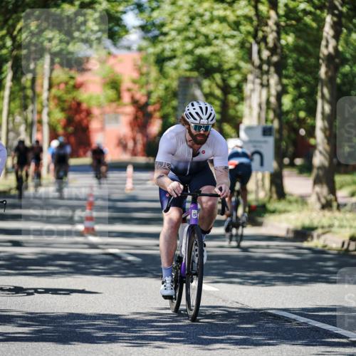 09.08.2026 - GEWOBA Citytriathlon Bremen Michael Burmester http://msf.ph/oto/9950496 09.08.2026 13:11:11 Radfahren 555, 596, 600, 615, 639, 679, 728, 749, 792, 814, 884, 964 meine-sportfotos.de
