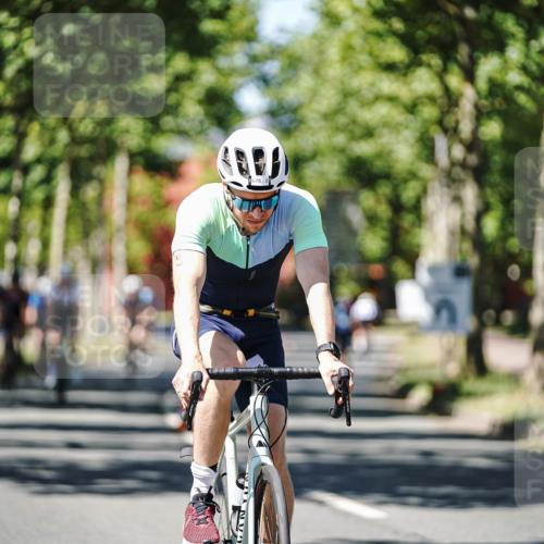 09.08.2026 - GEWOBA Citytriathlon Bremen Michael Burmester http://msf.ph/oto/9950499 09.08.2026 13:11:13 Radfahren 555, 566, 596, 600, 639, 679, 728, 749, 788, 792, 814, 884 meine-sportfotos.de