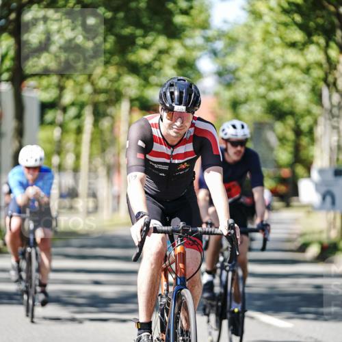 09.08.2026 - GEWOBA Citytriathlon Bremen Michael Burmester http://msf.ph/oto/9950504 09.08.2026 13:11:17 Radfahren 555, 566, 596, 600, 639, 679, 728, 749, 788, 792, 814 meine-sportfotos.de