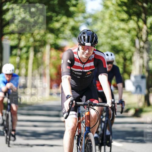09.08.2026 - GEWOBA Citytriathlon Bremen Michael Burmester http://msf.ph/oto/9950505 09.08.2026 13:11:17 Radfahren 555, 566, 596, 600, 639, 679, 728, 749, 788, 792, 814 meine-sportfotos.de