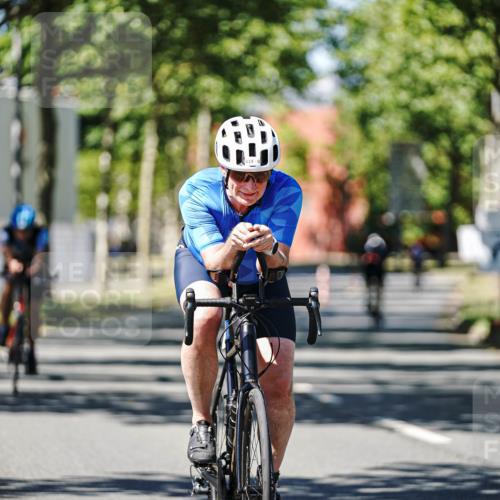 09.08.2026 - GEWOBA Citytriathlon Bremen Michael Burmester http://msf.ph/oto/9950506 09.08.2026 13:11:18 Radfahren 555, 566, 596, 600, 639, 679, 728, 749, 788, 792, 814 meine-sportfotos.de