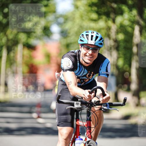 09.08.2026 - GEWOBA Citytriathlon Bremen Michael Burmester http://msf.ph/oto/9950512 09.08.2026 13:11:20 Radfahren 555, 566, 596, 639, 679, 728, 788, 792, 814 meine-sportfotos.de