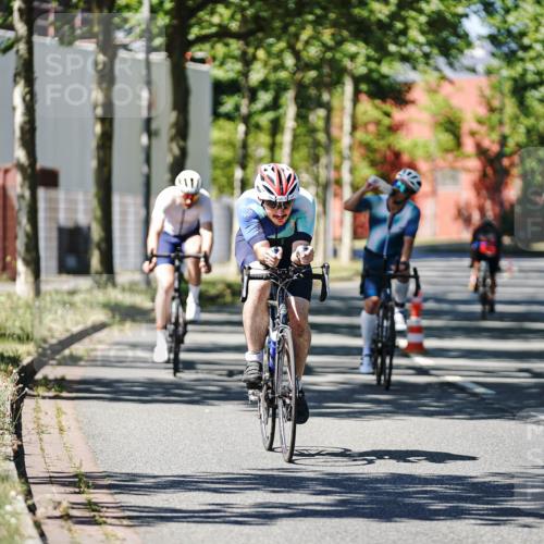 09.08.2026 - GEWOBA Citytriathlon Bremen Michael Burmester http://msf.ph/oto/9950523 09.08.2026 13:11:34 Radfahren 582, 606, 611, 655, 790, 869, 901 meine-sportfotos.de