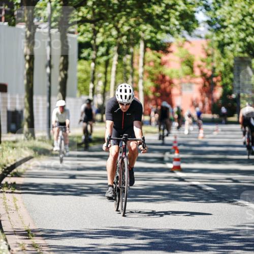 09.08.2026 - GEWOBA Citytriathlon Bremen Michael Burmester http://msf.ph/oto/9950549 09.08.2026 13:12:14 Radfahren 636, 638, 745, 758, 781, 812, 848, 935, 1015 meine-sportfotos.de