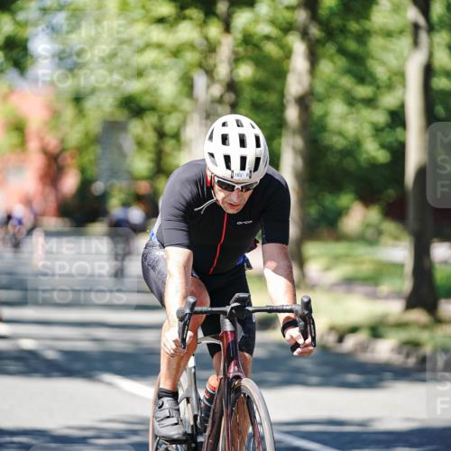 09.08.2026 - GEWOBA Citytriathlon Bremen Michael Burmester http://msf.ph/oto/9950550 09.08.2026 13:12:15 Radfahren 636, 638, 745, 758, 781, 812, 848, 935, 1015 meine-sportfotos.de